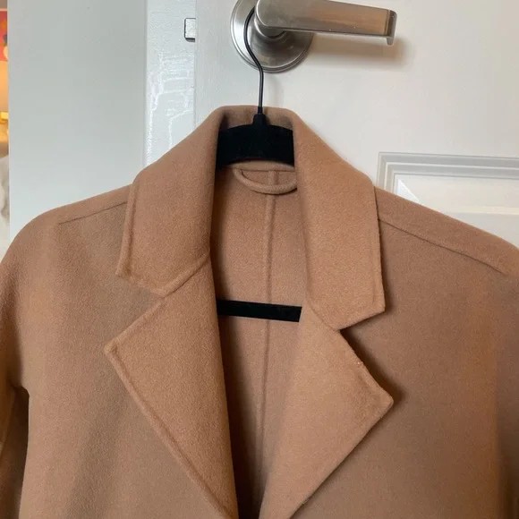 Women's Camel Wool/Cashmere Long Coat - Picture 5 of 8